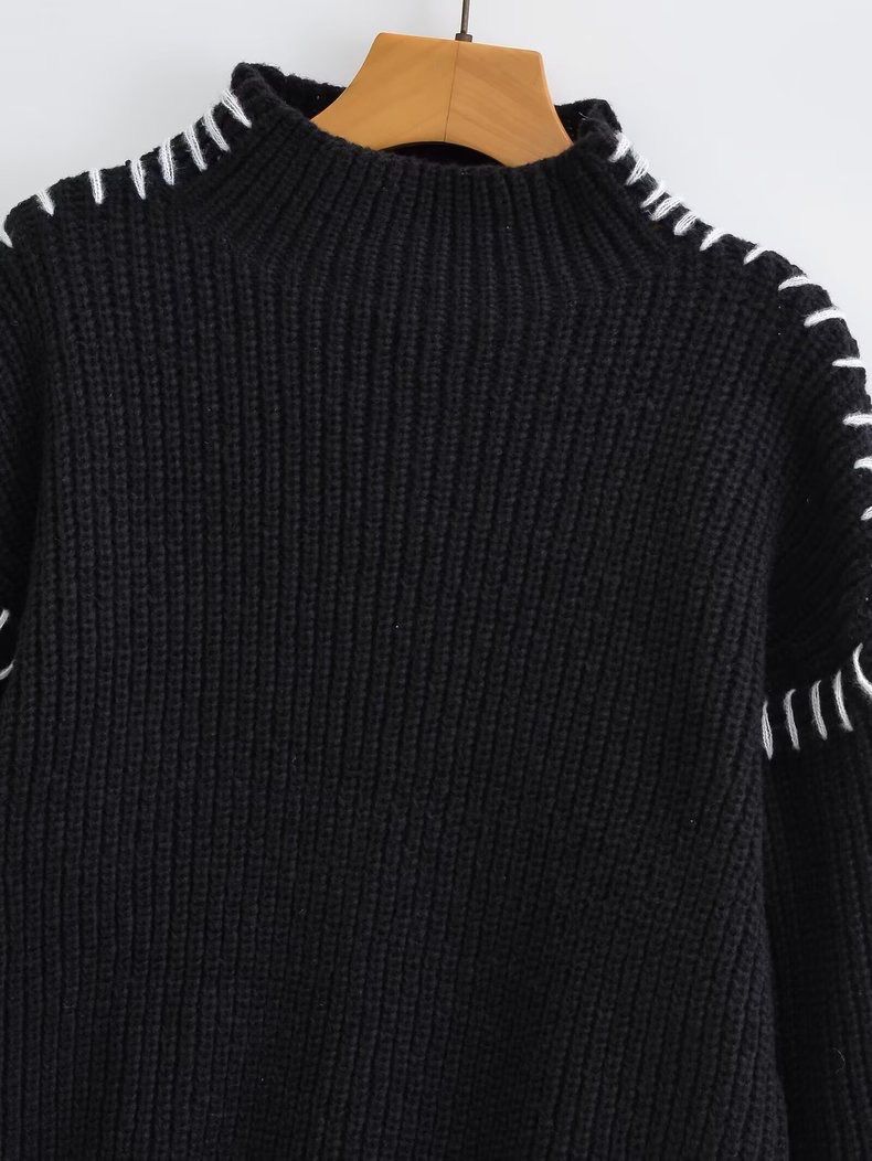 STRICK SWEATER MIT WEIẞEN AKZENTEN