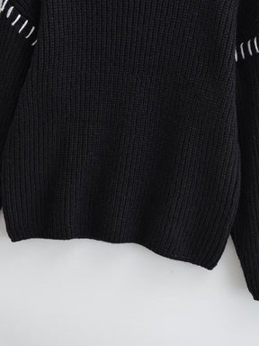 STRICK SWEATER MIT WEIẞEN AKZENTEN